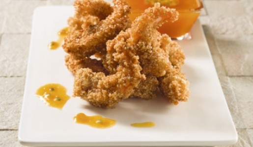 Langostinos crocantes con miel de maracuyá