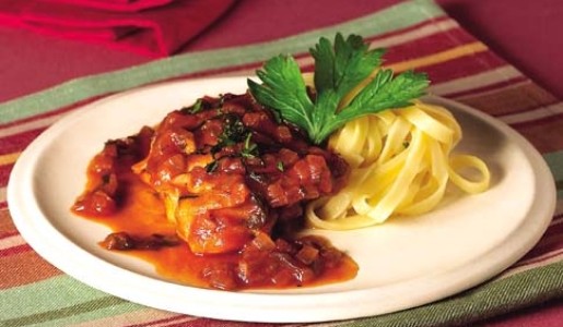 Pollo a la cazadora con tagliatelle