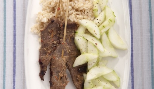 Satay de carne a la hierbaluisa