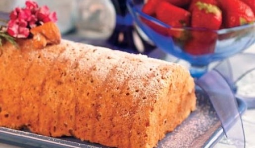 Pan húmedo de fresas