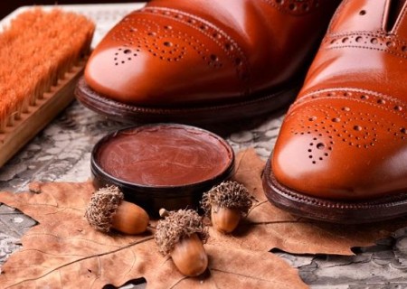 Cómo limpiar zapatos de cuero