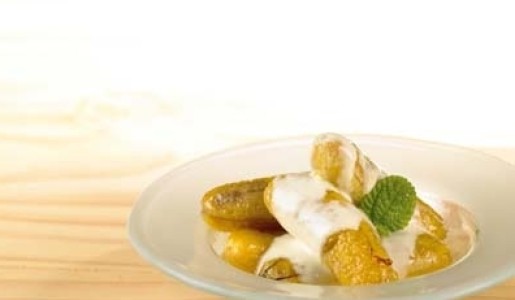 Plátanos asados con salsa de coco