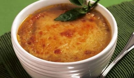 Sopa de cebolla a la francesa