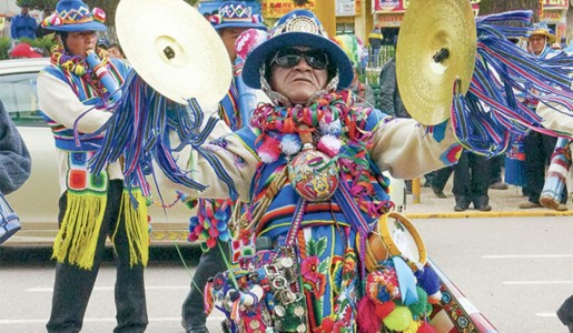 Festival de la Danza Kashuas de San Sebastián en el departamento de Puno