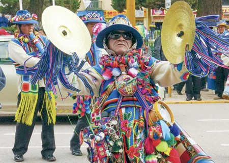 Festival de la Danza Kashuas de San Sebastián en el departamento de Puno