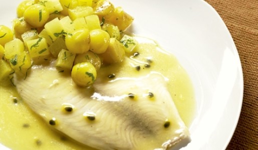 Pescado en salsa de maracuyá