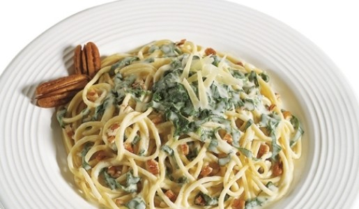 Espaguetis con espinacas