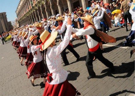 Carnaval Arequipa: Carnaval arequipeño en su máximo esplendor