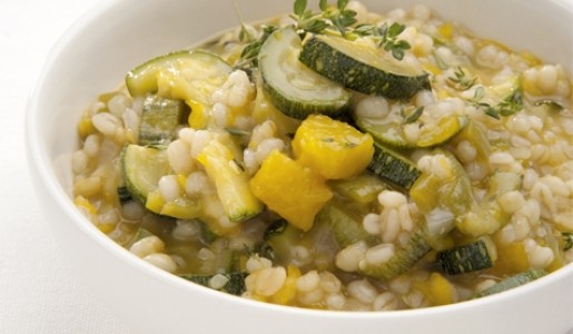 Risotto de cebada, zapallo macre y zapallito italiano