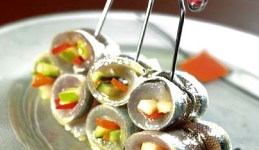 Pejerreyes enrollados y marinados en vinagreta