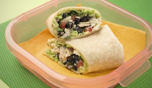 Empaquetado de pollo y frejoles