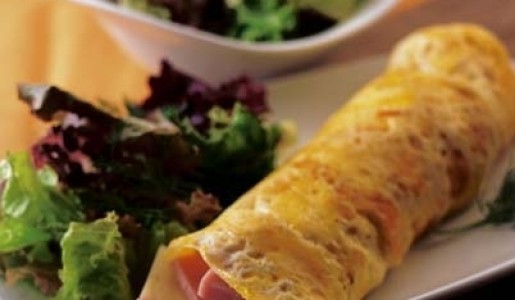 Omelette con jamón y queso