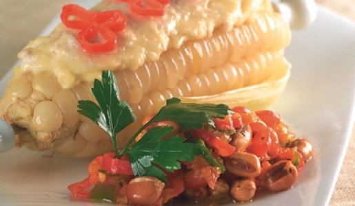 Choclo a la parrilla relleno de queso