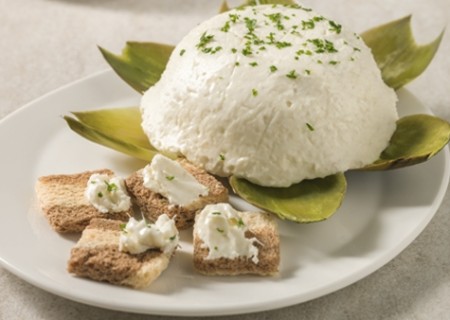 Mousse de alcachofa y queso