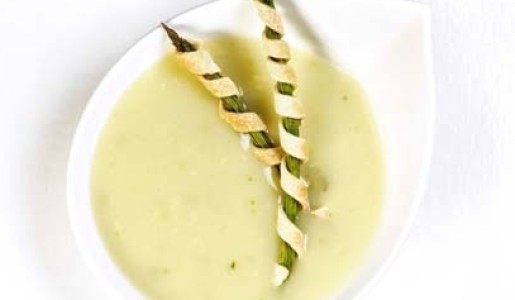 Crema y crocante de espárragos