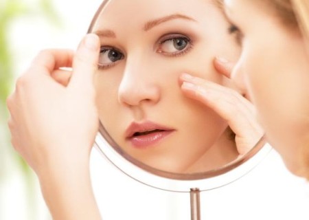 Cómo quitar un grano sin dejar marca