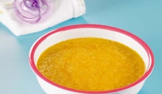 Crema de pallares y zapallo en agua de apio