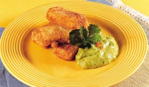 Pescado frito en panko y salsa de palta