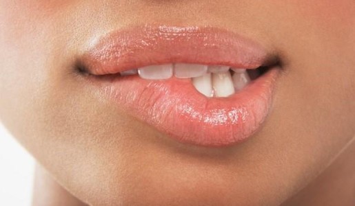 Cómo quitarme la manía de morderme los labios