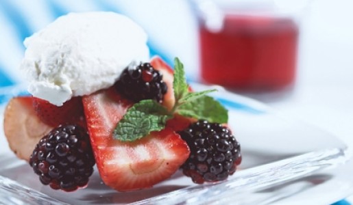 Frutos rojos en salsa de oporto